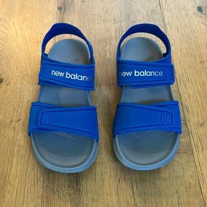 NEW BALANCE Boys Size 12 Sandal in Blue
